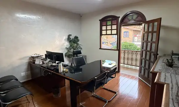 Sala de diretoria do escritório Castro e Luz