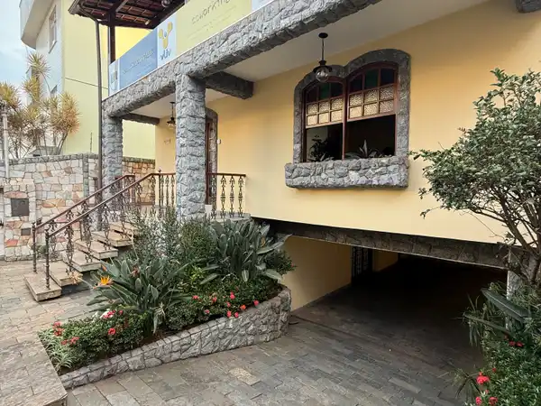 Fachada do escritório Castro e Luz em Belo Horizonte, bairro Santa Inês